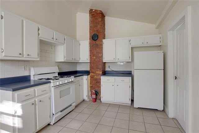 743 Toledano St - Photo 6 of 18