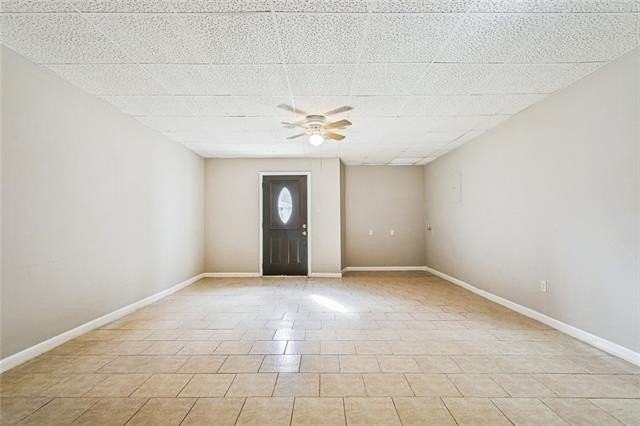 569 W 5th St #B - Photo 2 of 8