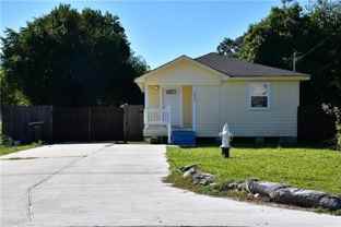 2943 Memorial Park Dr - Photo 1 of 1