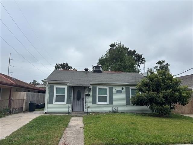 2045 Mandolin St - Photo 2 of 17