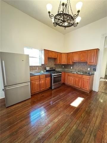 325 S Rendon St - Photo 4 of 15