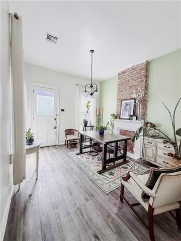 2115 Chippewa St - Photo 2 of 15