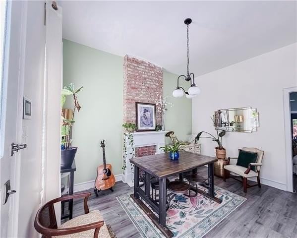 2115 Chippewa St - Photo 4 of 15