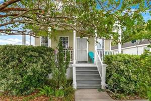 featured image of 4433 Allen St