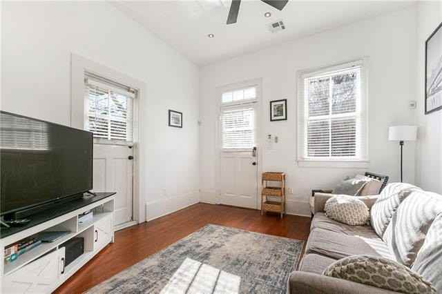 1011 Toledano St - Photo 3 of 10