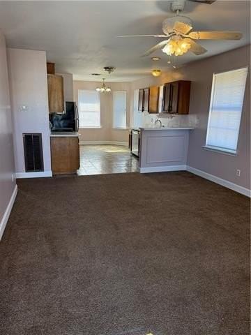 3900 Division St - Photo 3 of 10