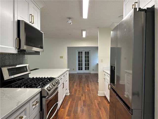 916 Martin Behrman Walk - Photo 2 of 23