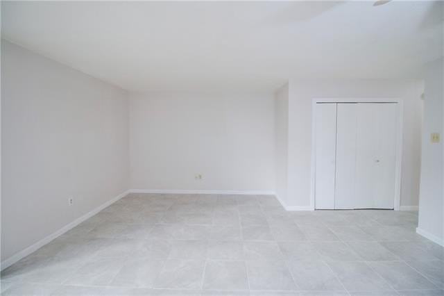 2916 Iowa Ave #B - Photo 5 of 12