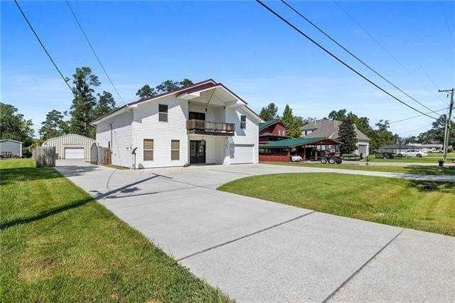 341 N 8th St - Photo 3 of 44