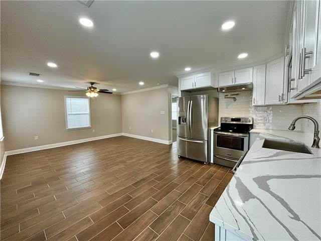 535 Victory Dr - Photo 3 of 15