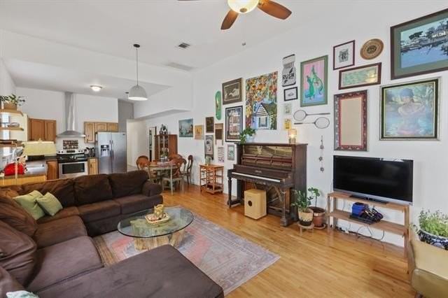 204 S Cortez St - Photo 3 of 24