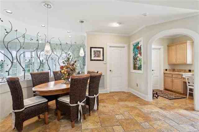 53 Hermitage Dr - Photo 7 of 21