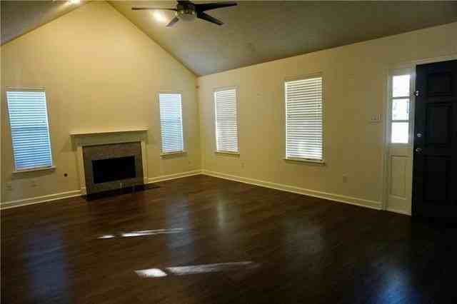 322 W 22nd Ave - Photo 3 of 13