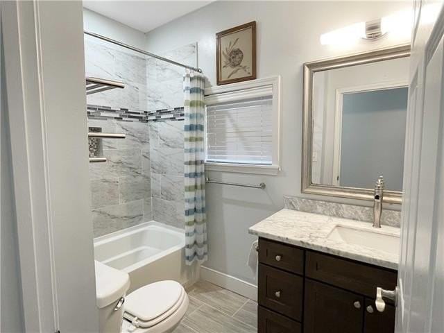 2111 Rousseau St - Photo 3 of 8