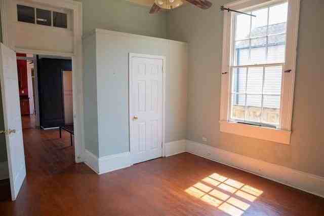 1117 Congress St - Photo 7 of 14