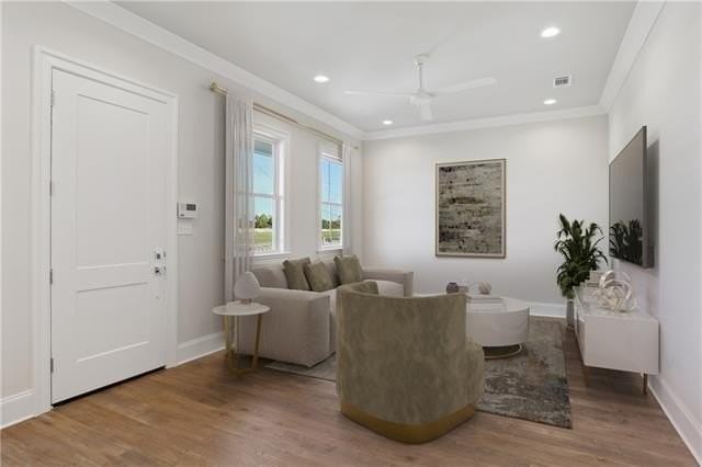 2401 Monticello Ave - Photo 4 of 14