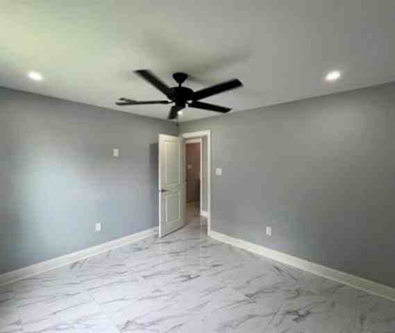 1926 Roosevelt Blvd - Photo 7 of 14