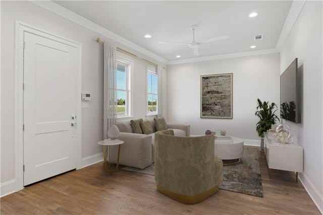 9215 S Claiborne Ave - Photo 3 of 16