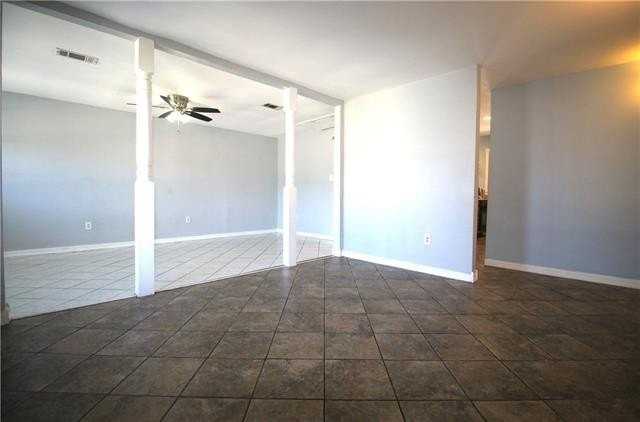 2836 Glenbrook Dr - Photo 3 of 15