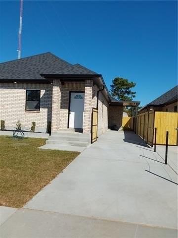 411 E Prosper St - Photo 2 of 36