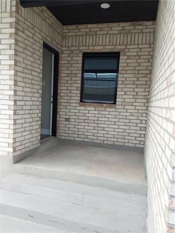 411 E Prosper St - Photo 5 of 36