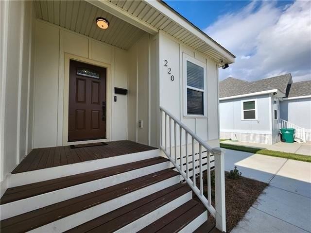 220 Trudeau Dr - Photo 3 of 28