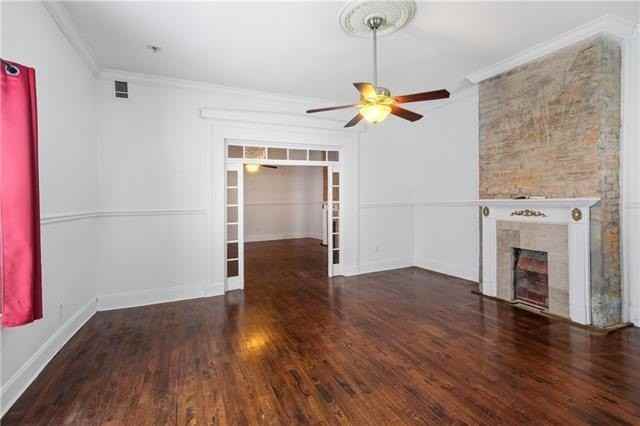 1136 Touro St - Photo 3 of 37