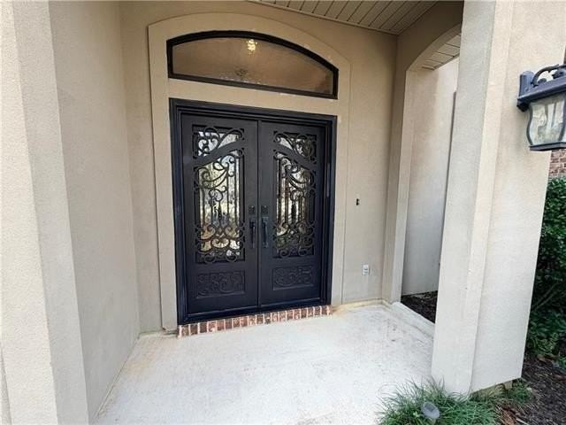 236 Calumet Dr - Photo 3 of 33