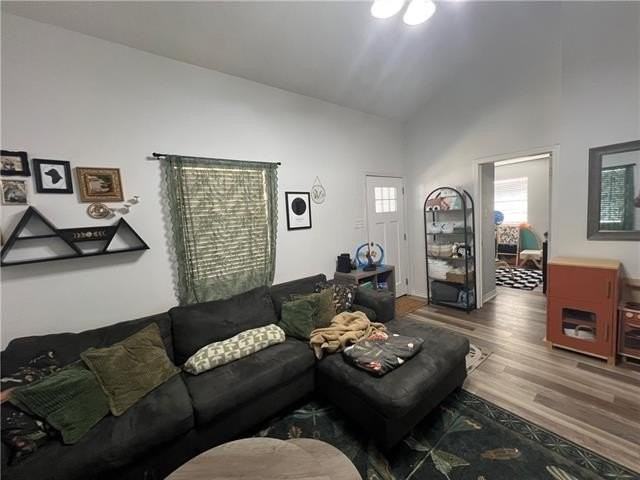 303 Timber Ridge Dr - Photo 6 of 21