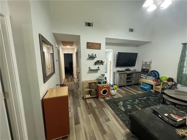 303 Timber Ridge Dr - Photo 7 of 21