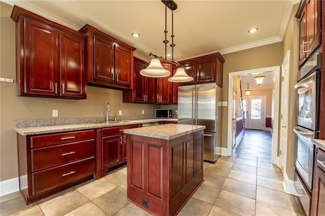 4100 Saint James Dr - Photo 6 of 30