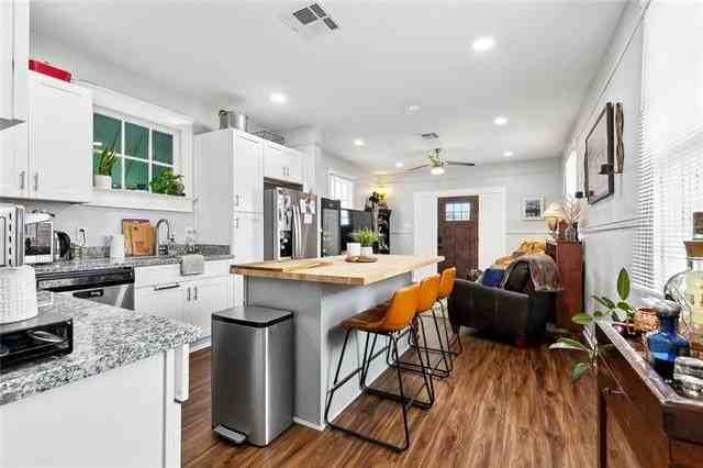 4409 Annette St - Photo 6 of 12