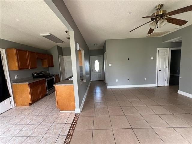 5620 4th St - Photo 3 of 22