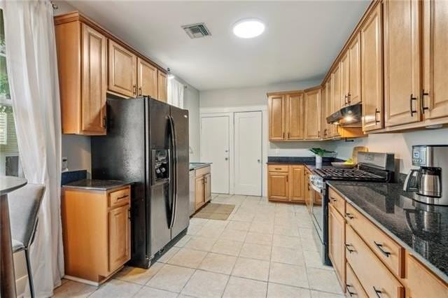 2431 Calhoun St - Photo 6 of 10