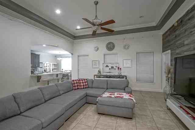 2135 Deerfield Rd - Photo 5 of 34