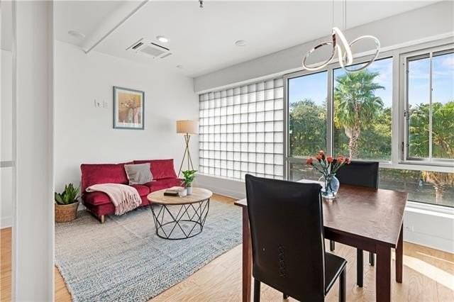 822 N Rampart St #302 - Photo 3 of 18