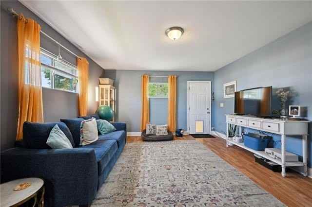 5737 Wildair Dr - Photo 3 of 13