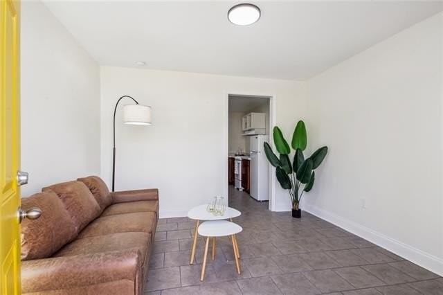 1905 France St #C - Photo 3 of 11