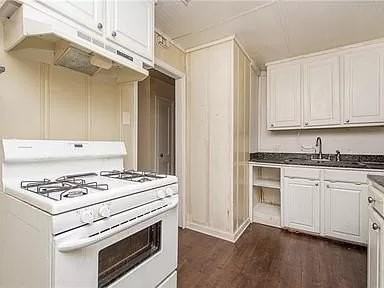 141 Rosewood Dr - Photo 4 of 8