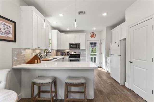 705R Behrman Ave - Photo 5 of 16