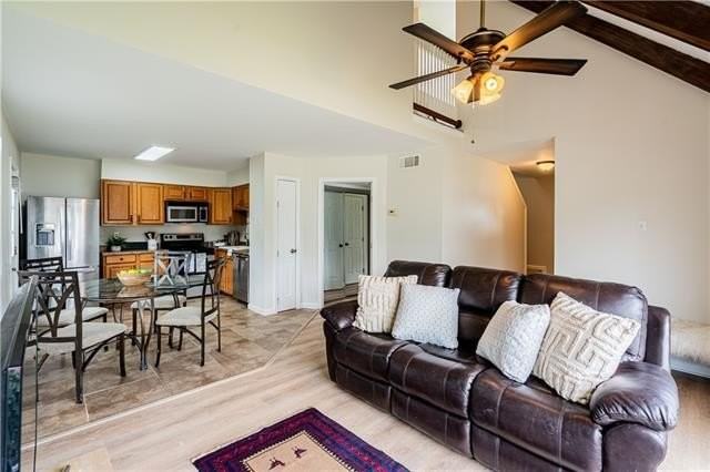 2700 Plaza Dr - Photo 4 of 25