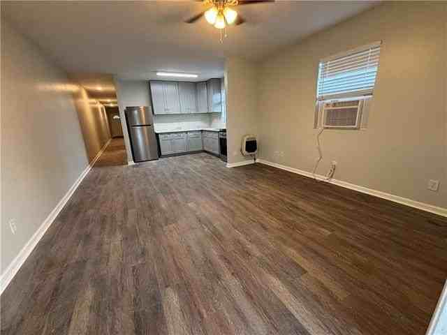 4934 Pauger St - Photo 4 of 13