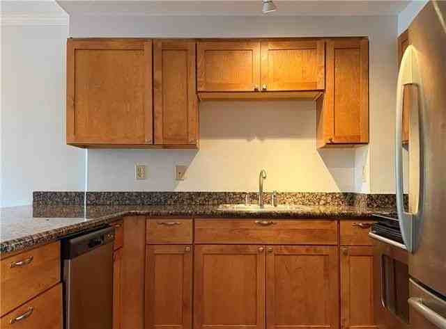 3915 Saint Charles Ave #604 - Photo 3 of 13