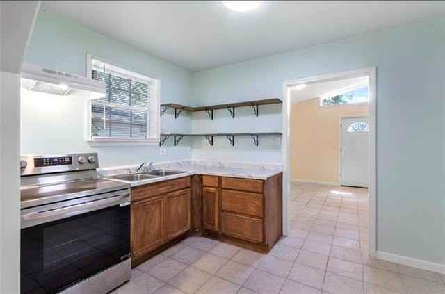 906 E Merry Ave - Photo 4 of 10