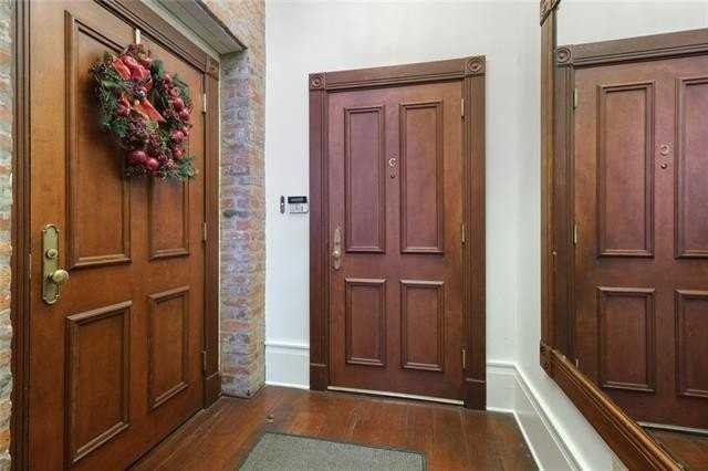 310 N Rampart St #C - Photo 2 of 9