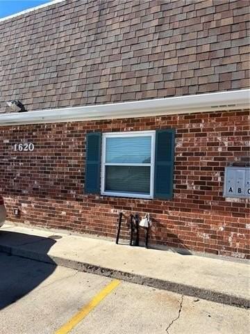 1620 Hickory Ave #C - Photo 2 of 21