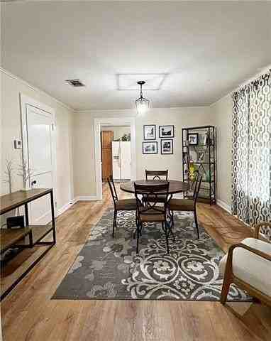 305 Morgan St - Photo 5 of 13