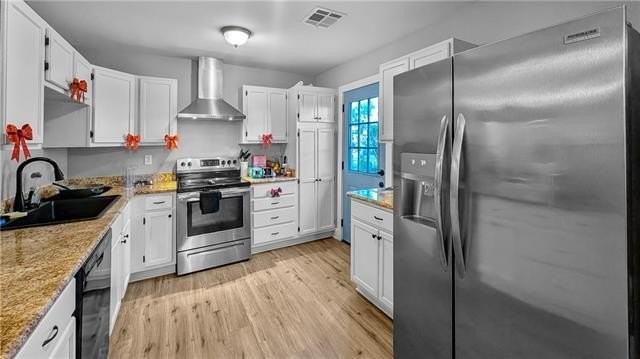 528 Grovewood Dr - Photo 5 of 19