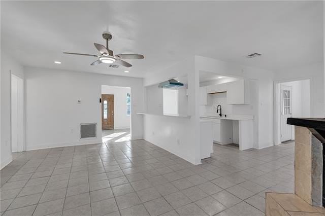 4933 Savoie Ct - Photo 6 of 9