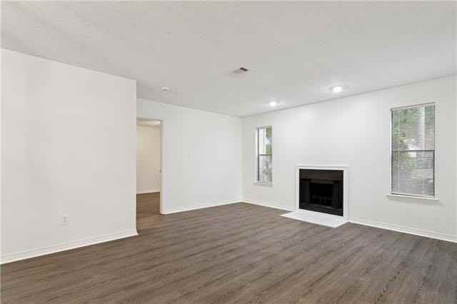 305 Teal Ct - Photo 2 of 18